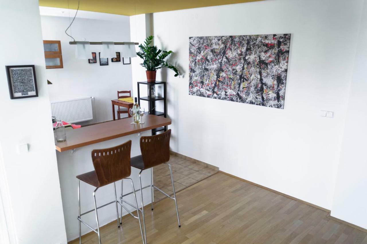 Pollock Apartment In Old Town Pressburg Exterior foto