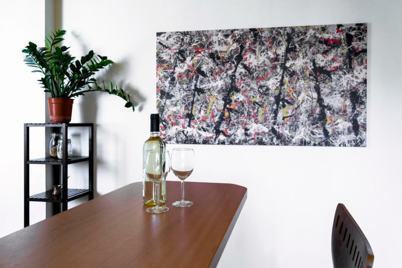 Pollock Apartment In Old Town Pressburg Exterior foto